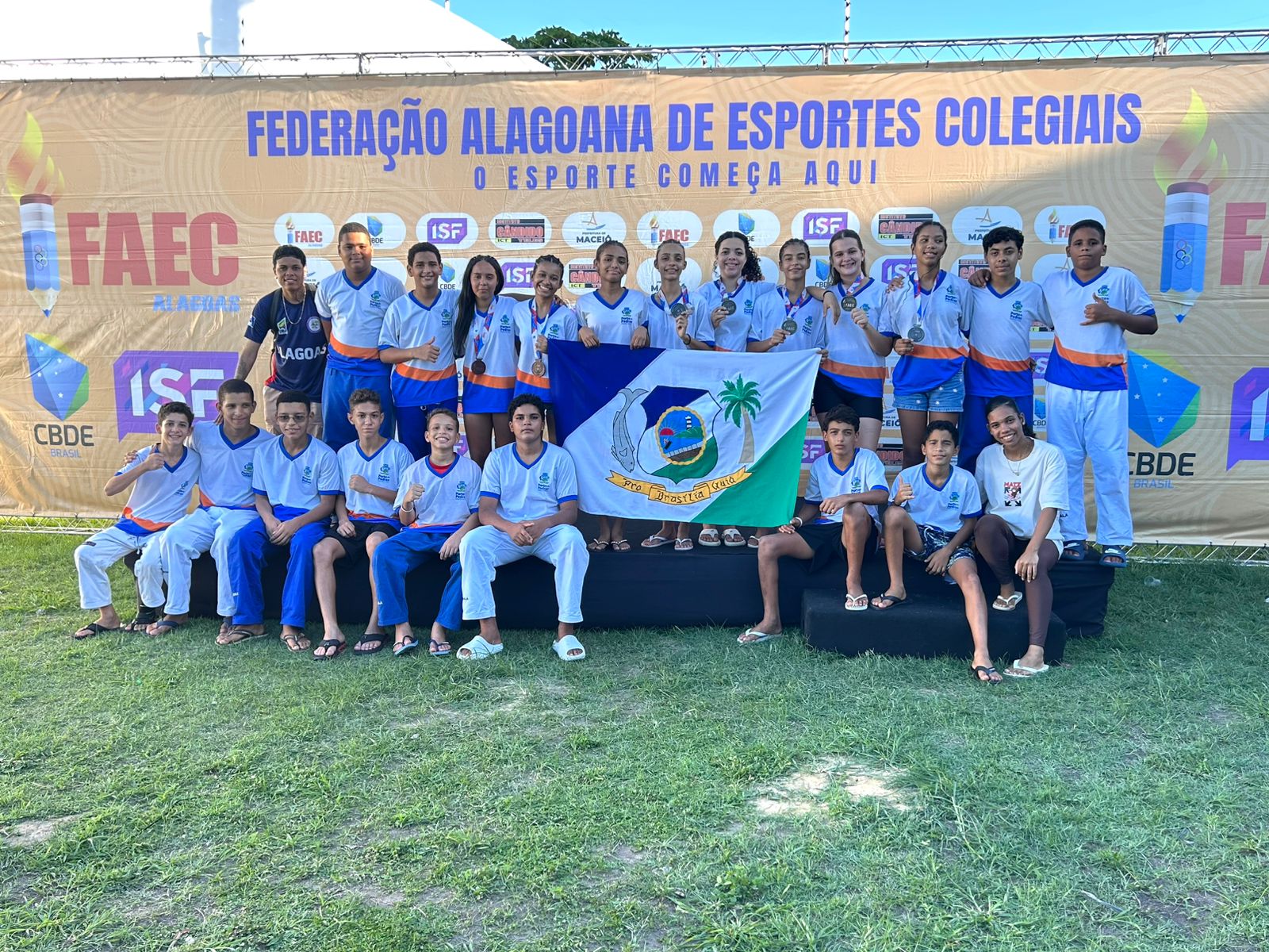 Alunos de Porto de Pedras conquistam 17 medalhas no Alagoano Escolar de Judô